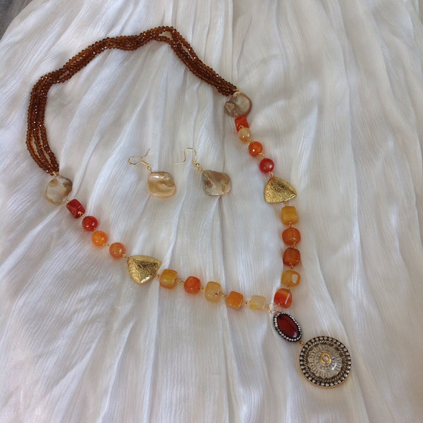 Medallion Pendant in Orange and Red with MOP Necklace Set