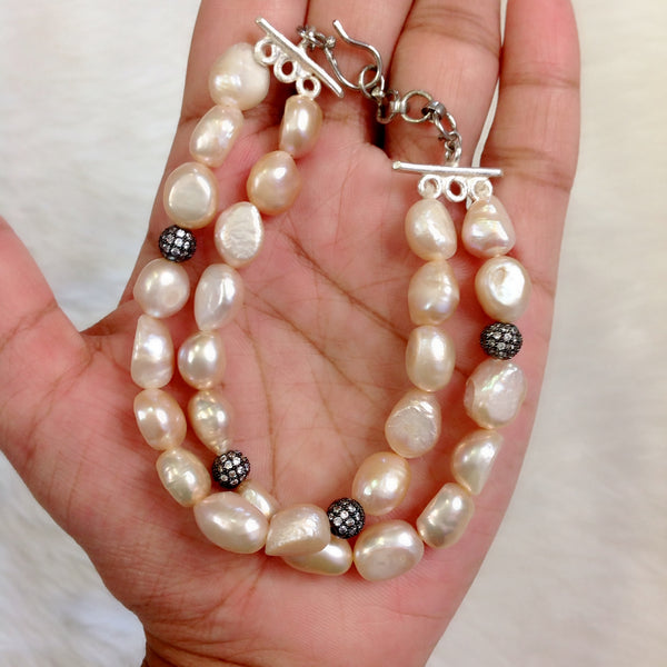 Peach Blush Pearl Bracelet