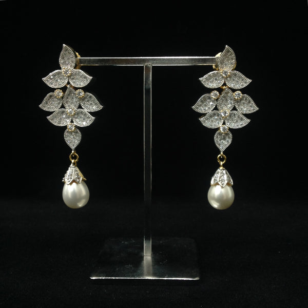 White and Gold Tripartite Pearl Dangler Earrings