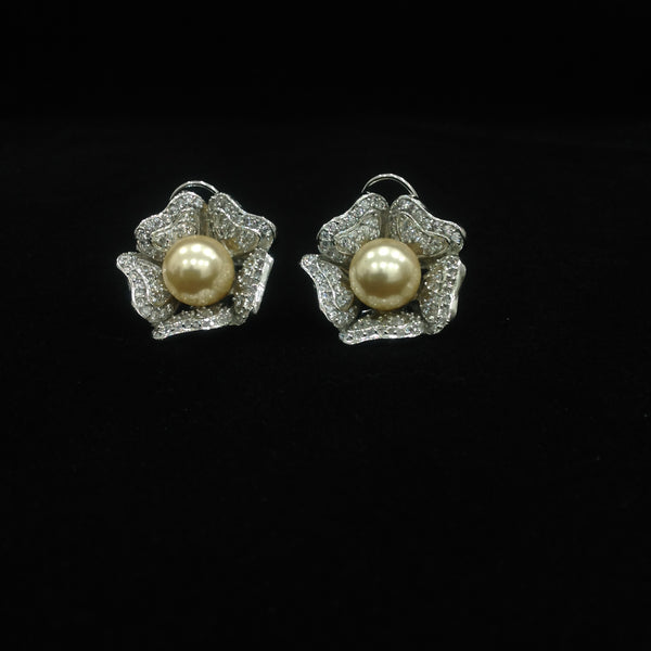 Charming Golden Pearl in Floweret Crystal Stud Earrings