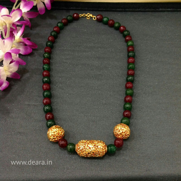 Captivating Geru Red And Green Necklace