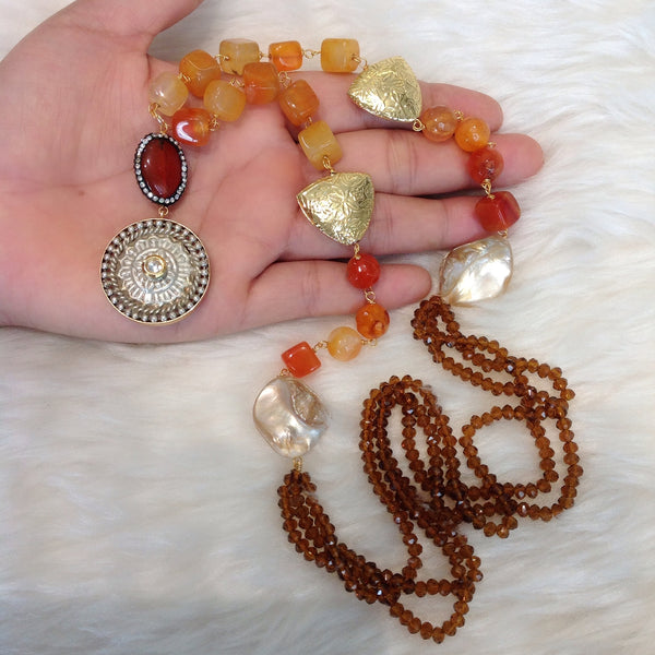Medallion Pendant in Orange and Red with MOP Necklace Set