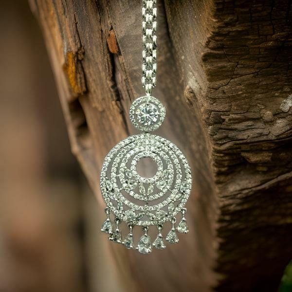Crystalline Carved in MaangTikka