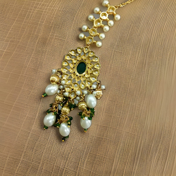 Marvellous Touch of Green and Golden MaangTikka