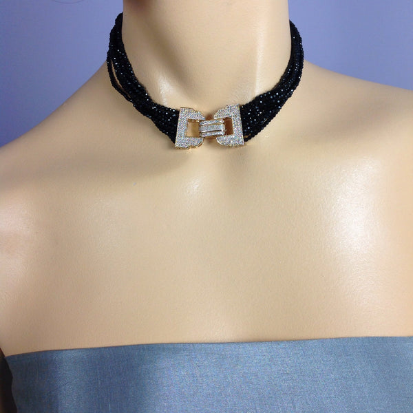 Black crystal choker deals