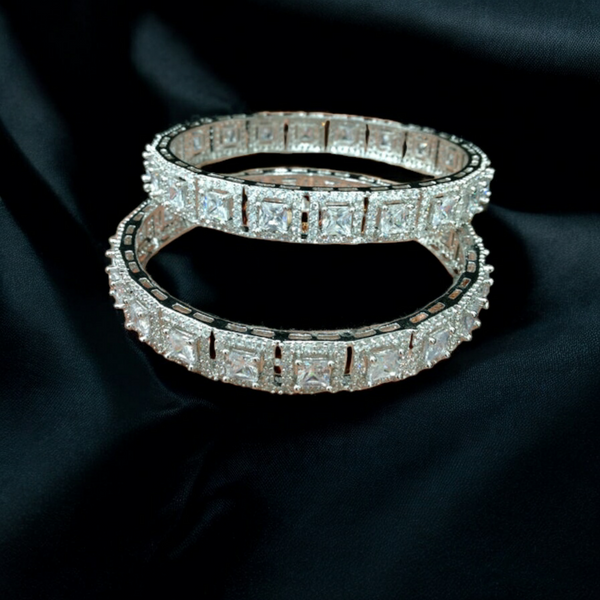 Crystalline Bond of Squares Bangles