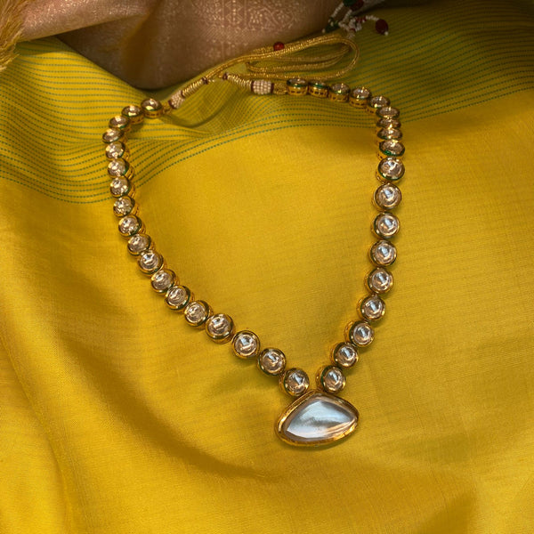 Bond of Round Kundan Golden Necklace