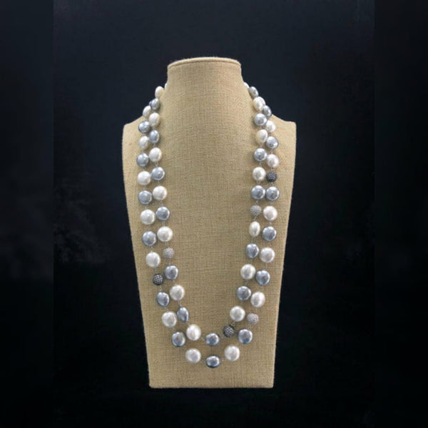 Distinctive Silver Pearls Necklace