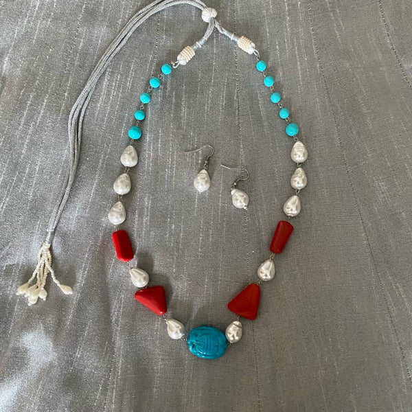 Opulent Turquoise with White Pearl Droplet Necklace Set