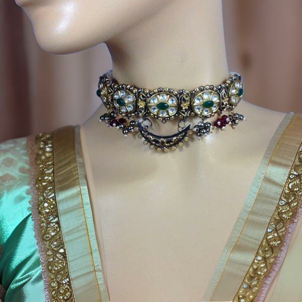 Antique Emerald Green Golden Choker Necklace Set