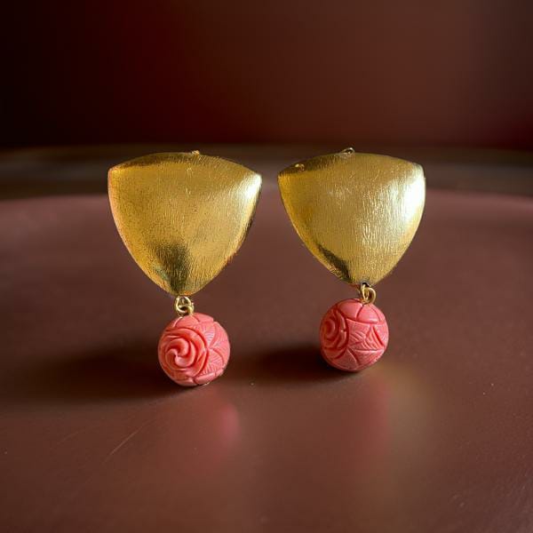 Golden Trident with Peach Rose Corals Earrings
