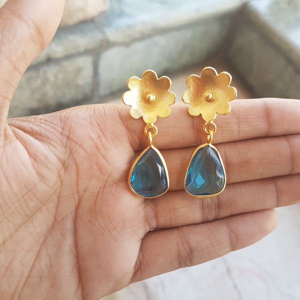 Flower gold plated transparent Blue Marble finished Earrings