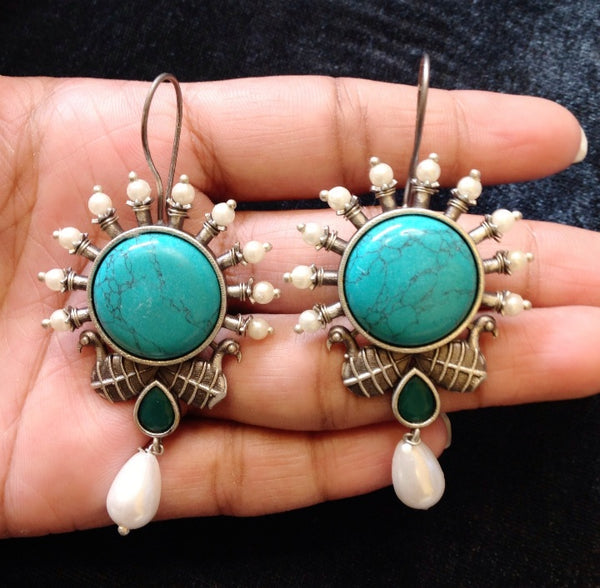 Regal Peacocks in Turquoise Necklace Set