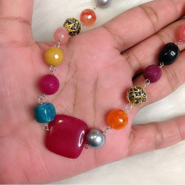 Distinguished Multicolor Stone Necklace