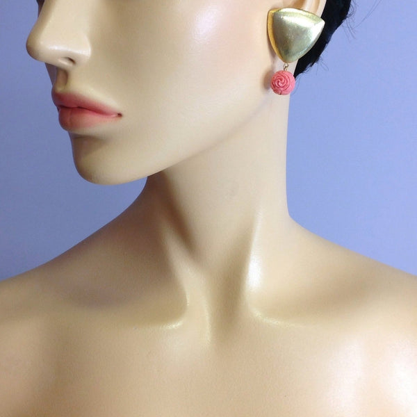 Golden Trident with Peach Rose Corals Earrings