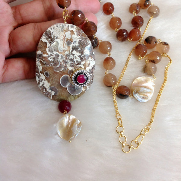 Eminent Hues of Caramel Brown with Statement Pendant Necklace