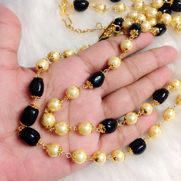 Beauteous Black with Golden Pearl Necklace Set