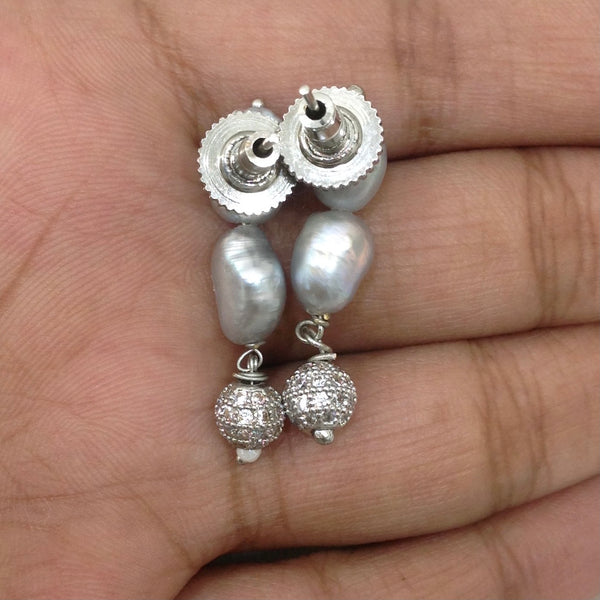 Reginaa Cubic Zirconia Necklace Set With Earrings