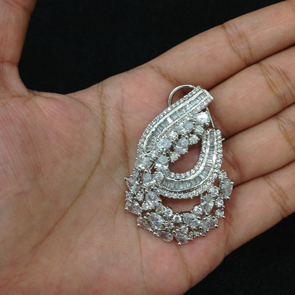 Gorgeous Charismatic Crystal Stud Earrings