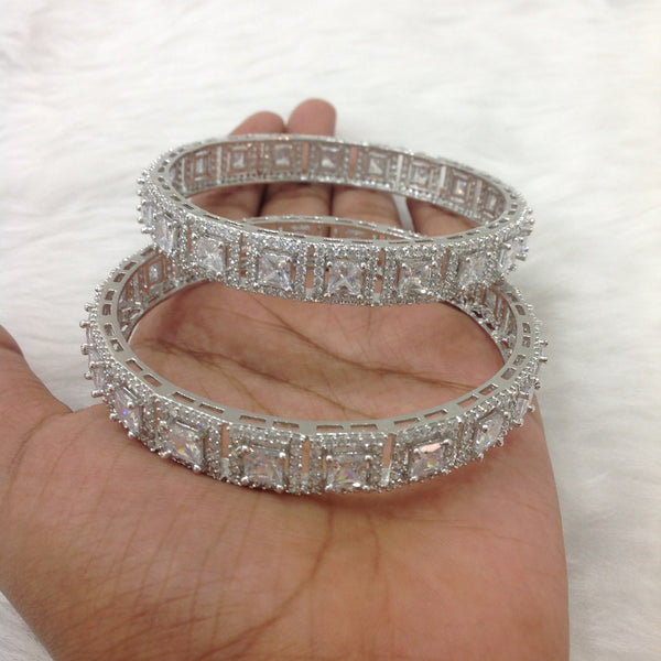 Crystalline Bond of Squares Bangles