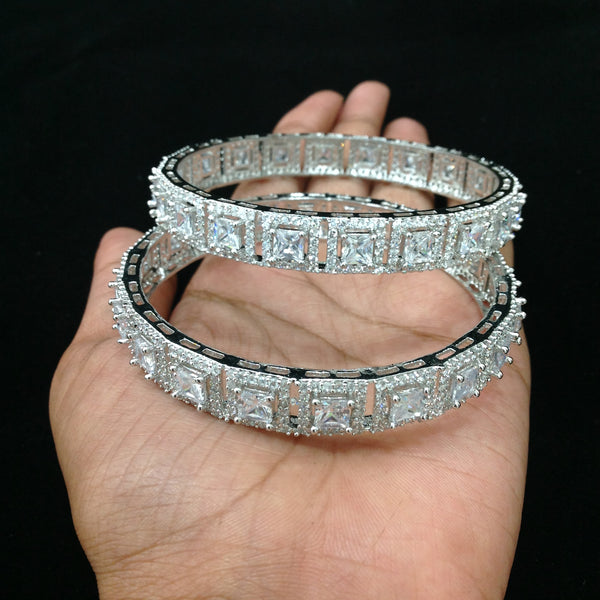 Crystalline Bond of Squares Bangles