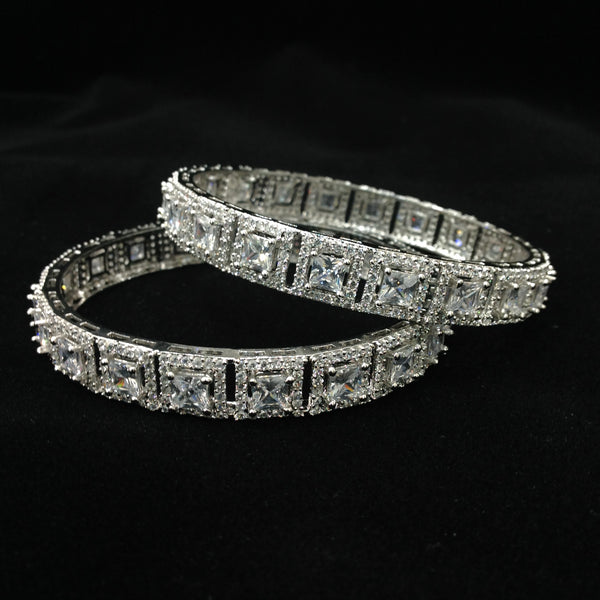 Crystalline Bond of Squares Bangles