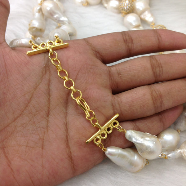 Dazzling Baroques Necklace