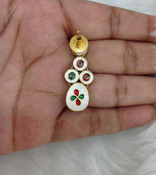 Spherical Oval Beautiful Kundan Choker Necklace Set