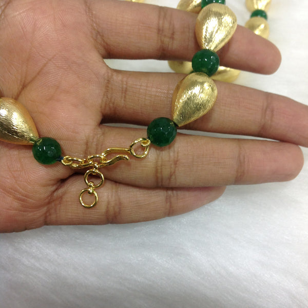 Emerald Green and Gold Beaded Leaf Pendant Necklace