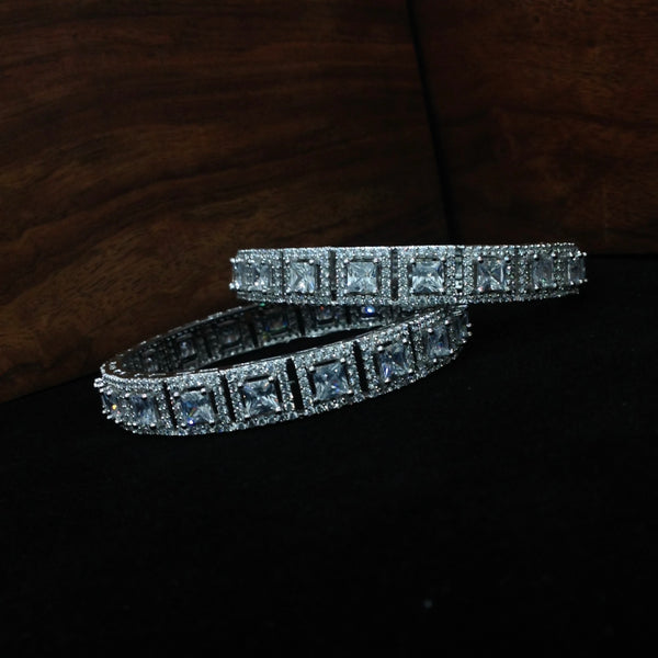 Crystalline Bond of Squares Bangles