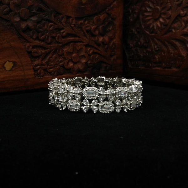 Charming Floral Crystal Bracelet