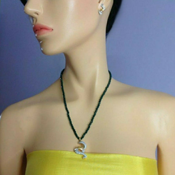 Gracious Green Serpent Pendant Necklace Set